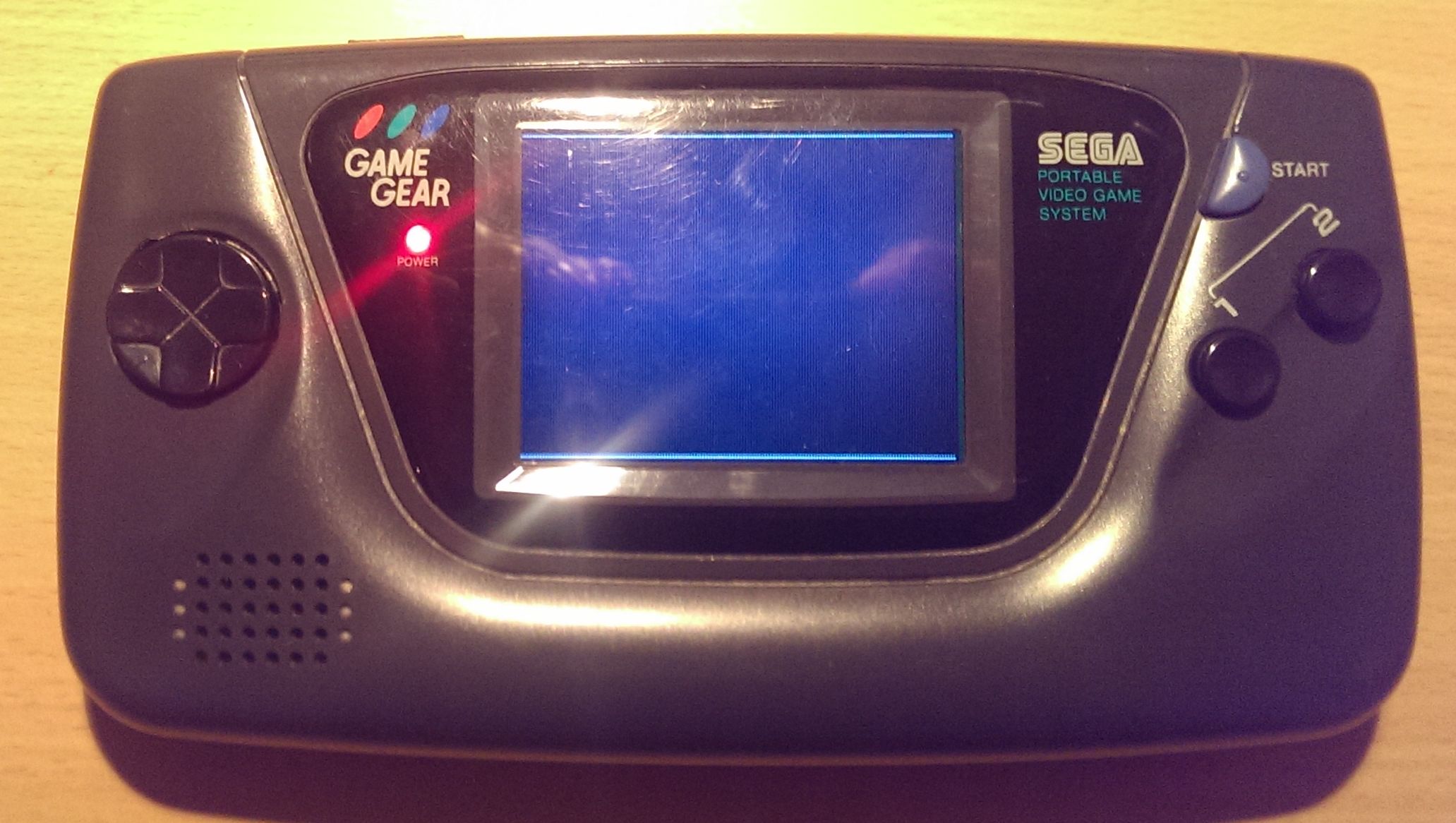 Game Gear - tmavý displej